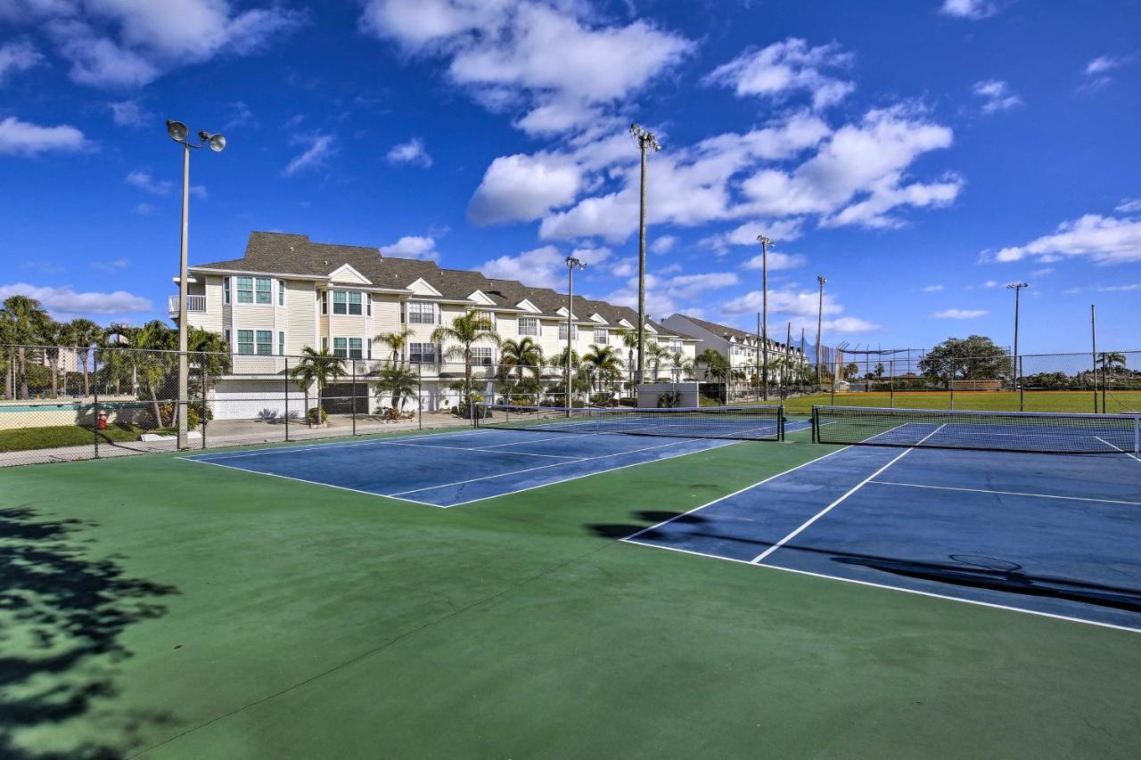 St Pete Condo With Heated Pool - Less Than 1 Mi To Beach! St. Pete Beach Exterior foto